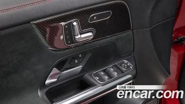 Mercedes-Benz GLA-Class 2022 — Фото 16/20