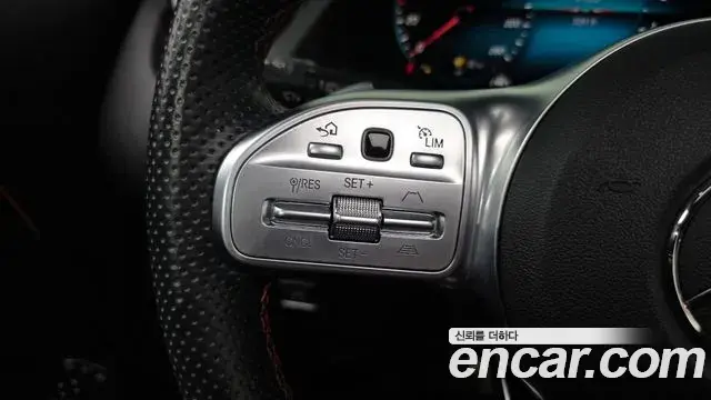 Mercedes-Benz GLA-Class 2022 — Фото 17/20