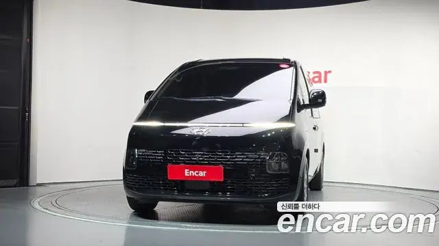 Hyundai Staria 2022 — Фото 3/20