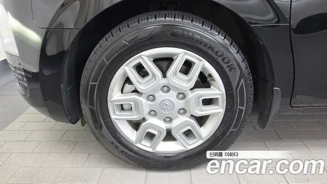 Hyundai Staria 2022 — Фото 5/20