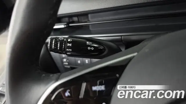 Hyundai Staria 2022 — Фото 18/20