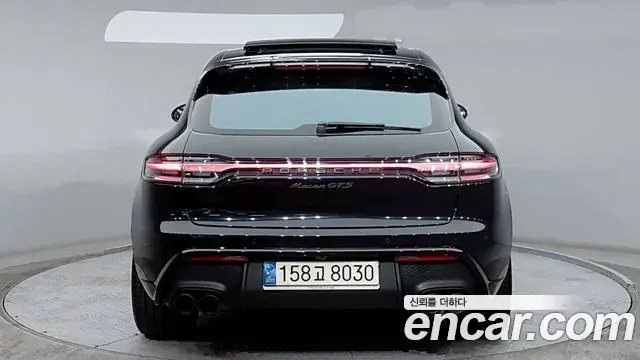 Porsche Macan 2023 — Фото 4/20