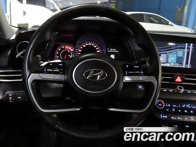 Hyundai Avante 2022 — Фото 8/20