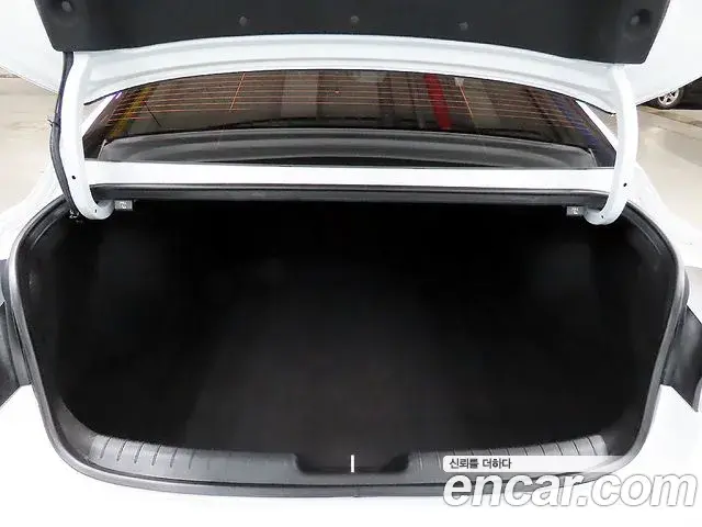 Hyundai Avante 2022 — Фото 17/20