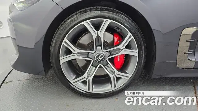 Kia Stinger 2019 — Şəkil 3/20