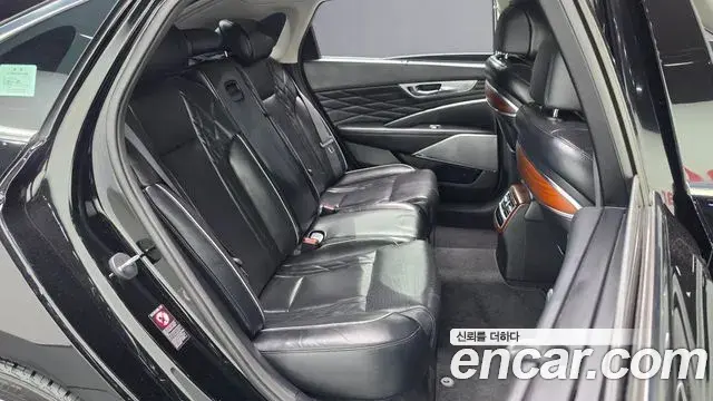 Kia The K9 2018 — Photo 12/20