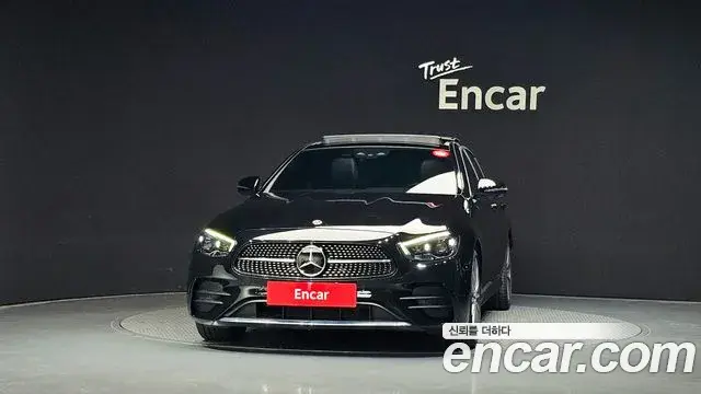 Mercedes-Benz E-Class 2021 — Фото 3/20