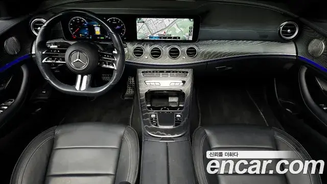 Mercedes-Benz E-Class 2021 — Фото 7/20