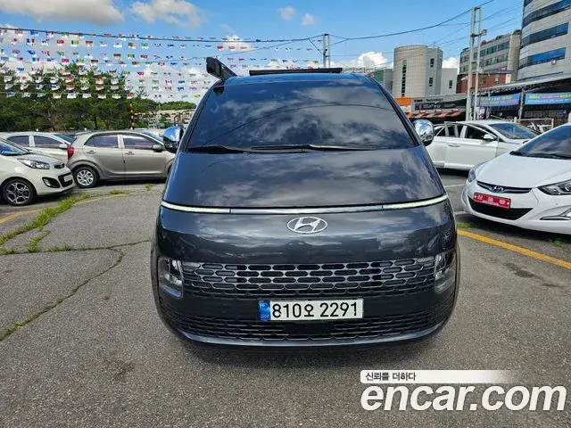 Hyundai Staria 2022 — Фото 2/16