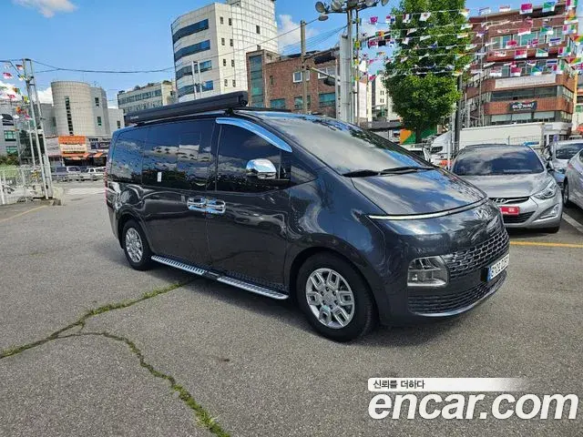 Hyundai Staria 2022 — Фото 3/16