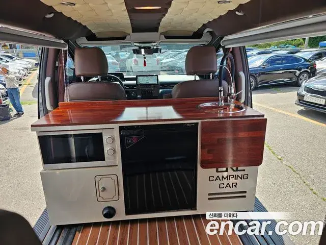 Hyundai Staria 2022 — Фото 13/16