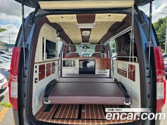 Hyundai Staria 2022 — Фото 15/16