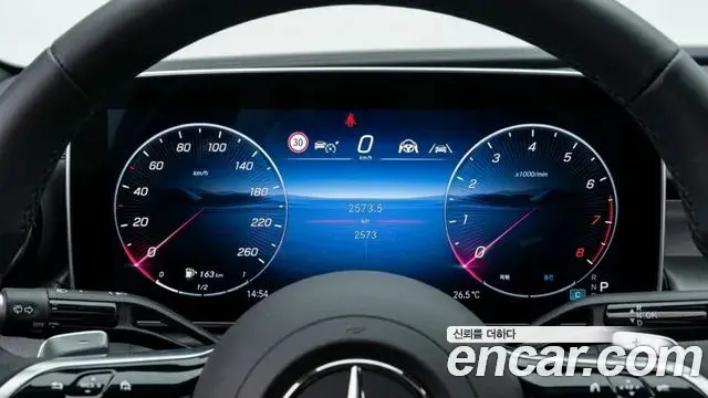 Mercedes-Benz E-Class 2025 — Фото 6/17