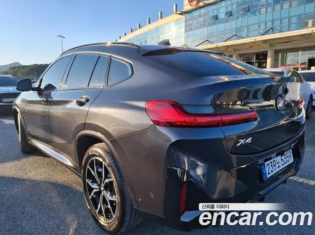 BMW X4 2023 — Photo 1/20