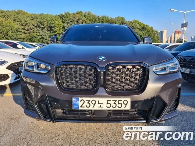 BMW X4 2023 — Photo 2/20