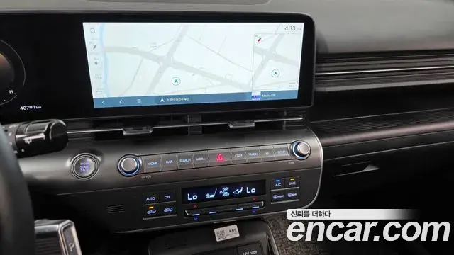 Hyundai Kona 2023 — Фото 13/20