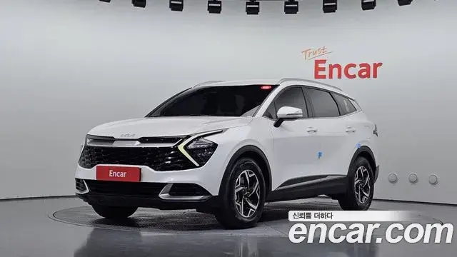 Kia Sportage 2022 — Фото 1/20