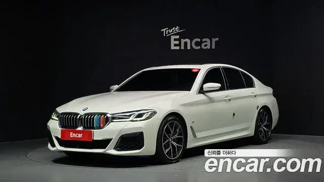 BMW 5 Series 2022 — Фото 1/20