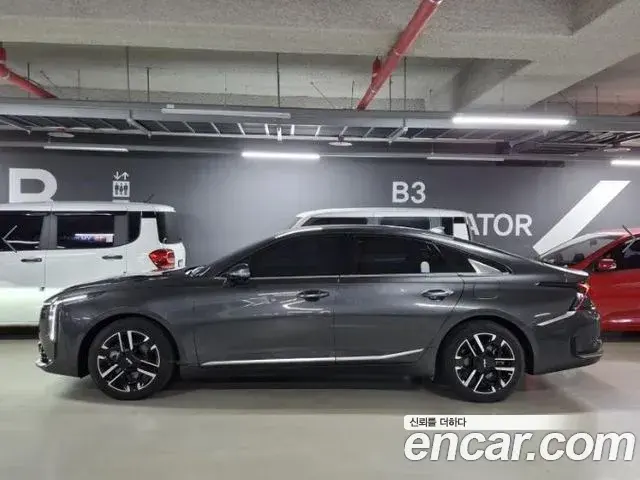 Kia K8 2025 — Şəkil 10/18