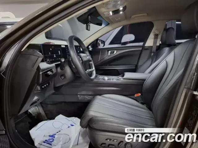 Kia K8 2025 — Şəkil 16/18