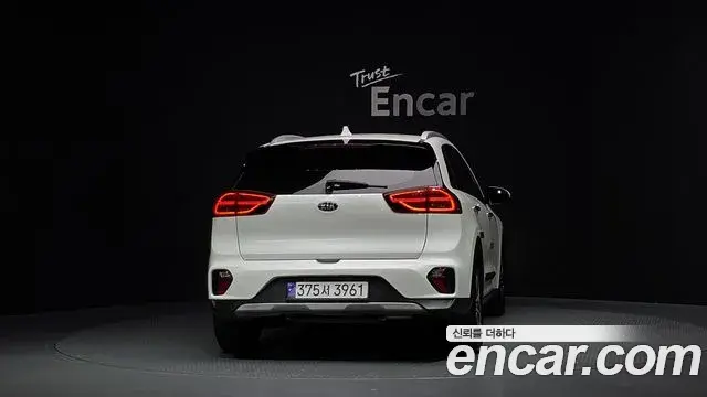 Kia Niro 2021 — Photo 4/20