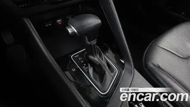 Kia Niro 2021 — Photo 9/20