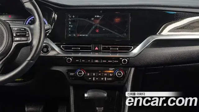 Kia Niro 2021 — Photo 14/20