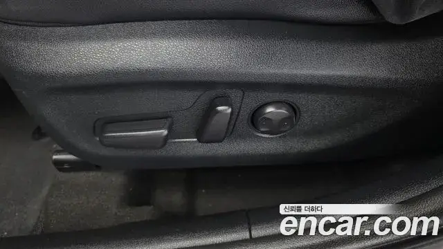 Kia Niro 2021 — Photo 19/20