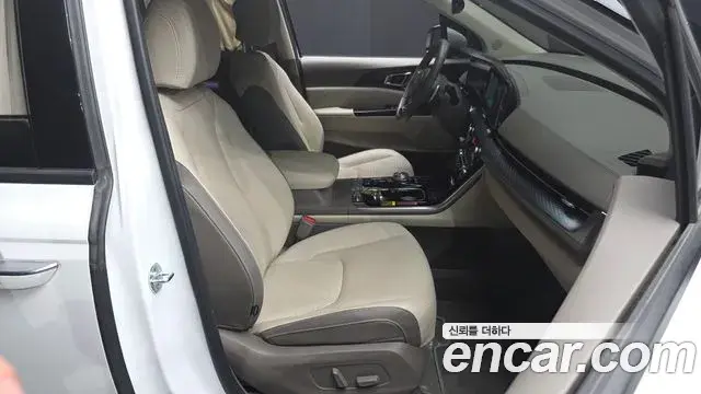 Kia Carnival 2022 — Фото 10/20
