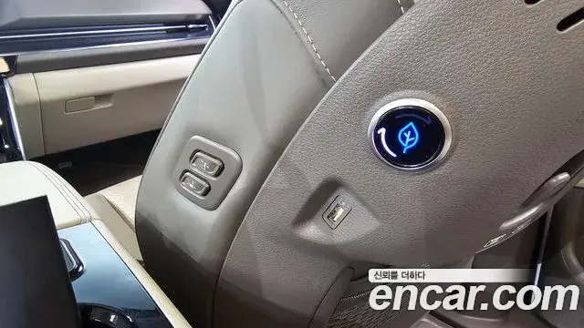 Kia Carnival 2022 — Photo 17/20