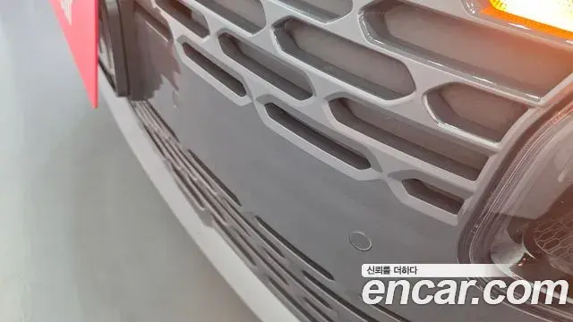 Hyundai Staria 2025 — Photo 18/20