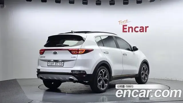 Kia Sportage The Bold 2018 — Фото 2/20