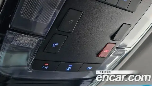 Hyundai Staria 2025 — Фото 18/20