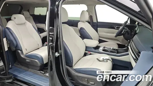 Kia Carnival 2024 — Фото 12/20