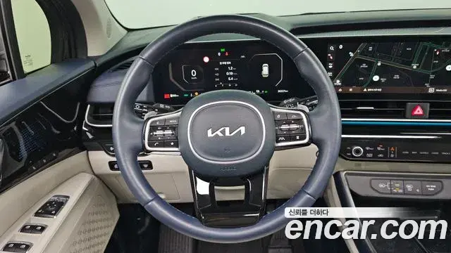 Kia Carnival 2024 — Фото 13/20