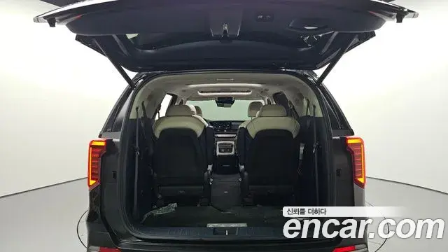 Kia Carnival 2024 — Фото 20/20