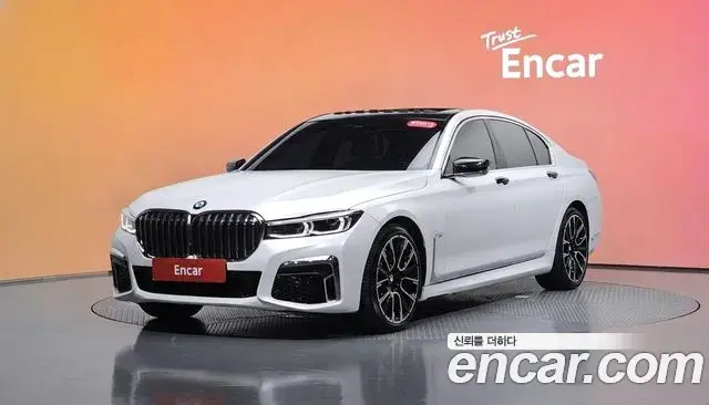 BMW 7 Series 2018 — Фото 1/20