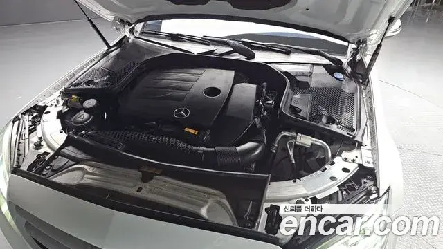 Mercedes-Benz C-Class 2019 — Фото 6/20