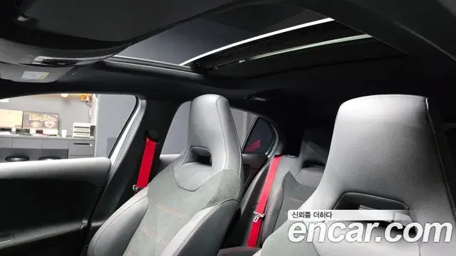Mercedes-Benz A-Class 2023 — Фото 19/20