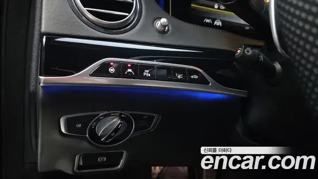 Mercedes-Benz S-Class 2020 — Фото 19/20