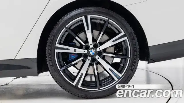 BMW 5 Series 2025 — Фото 5/19
