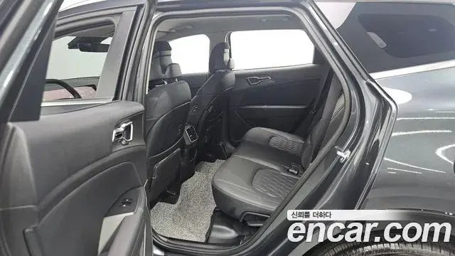 Kia Sportage 2025 — Фото 11/20