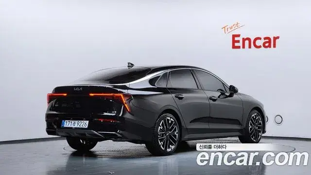 Kia K5 2026 — Şəkil 18/36