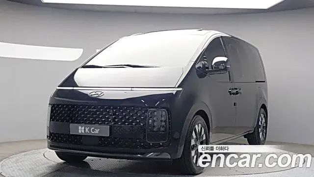 Hyundai Staria 2022 — Photo 1/20