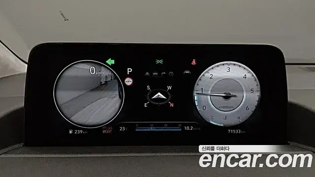 Hyundai Staria 2022 — Photo 14/20