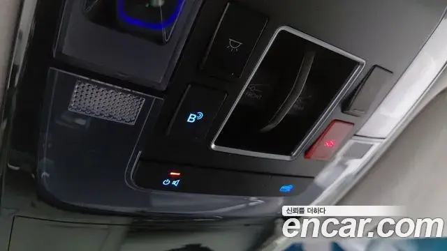 Hyundai Staria 2022 — Photo 20/20