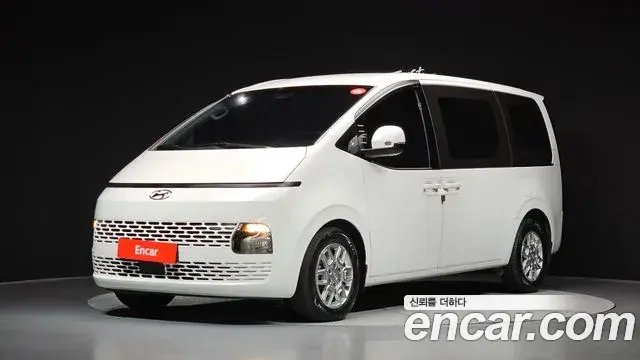 Hyundai Staria 2023 — Photo 10/20