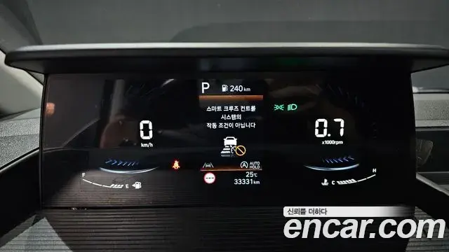 Hyundai Staria 2023 — Photo 7/20