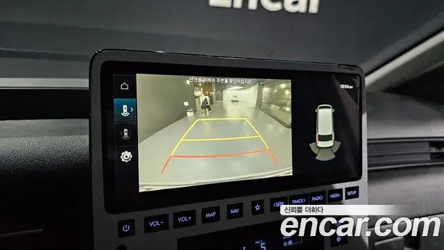 Hyundai Staria 2023 — Photo 15/20