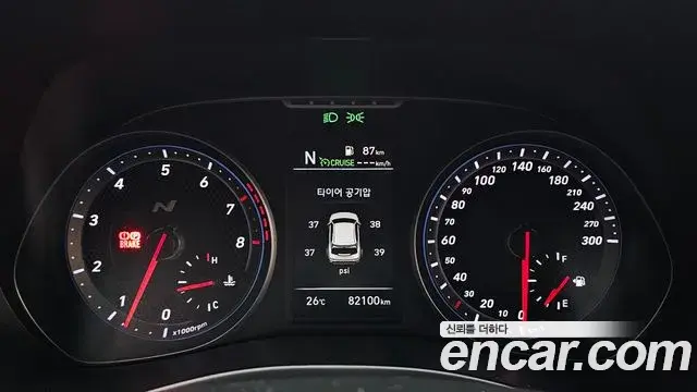 Hyundai Veloster 2018 — Фото 8/20